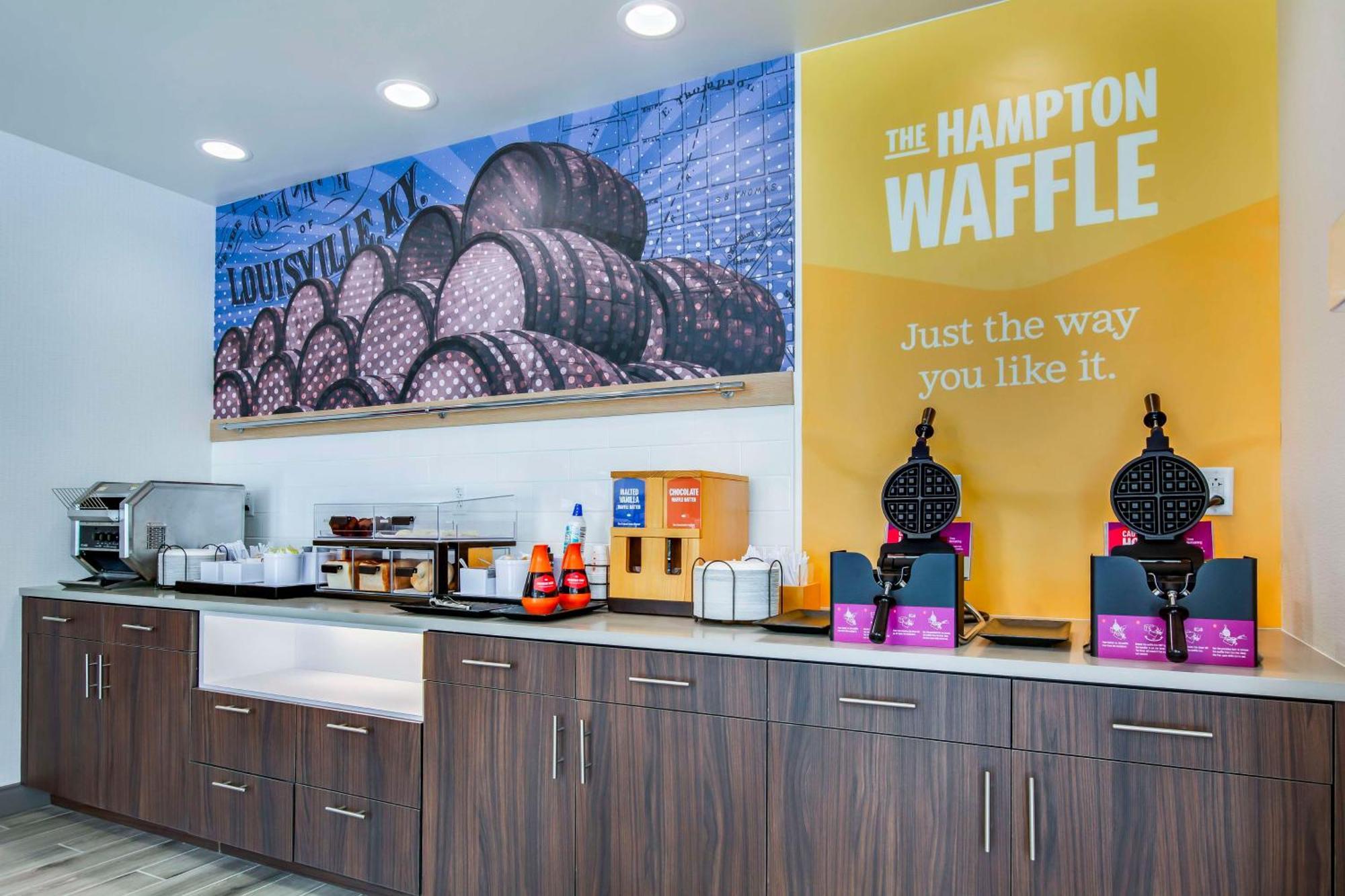 Hampton Inn & Suites By Hilton Louisville East Oxmoor المظهر الخارجي الصورة