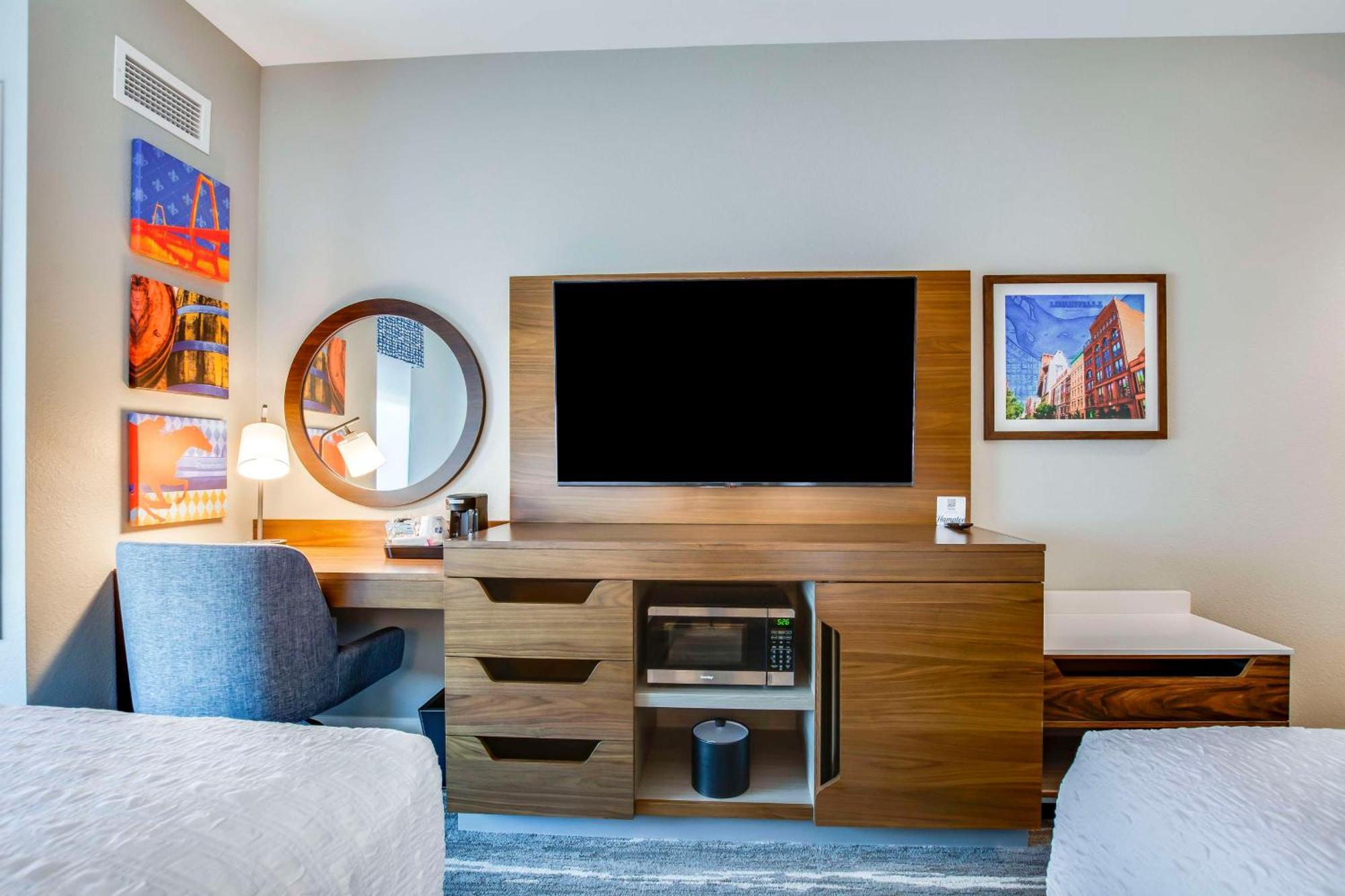 Hampton Inn & Suites By Hilton Louisville East Oxmoor المظهر الخارجي الصورة