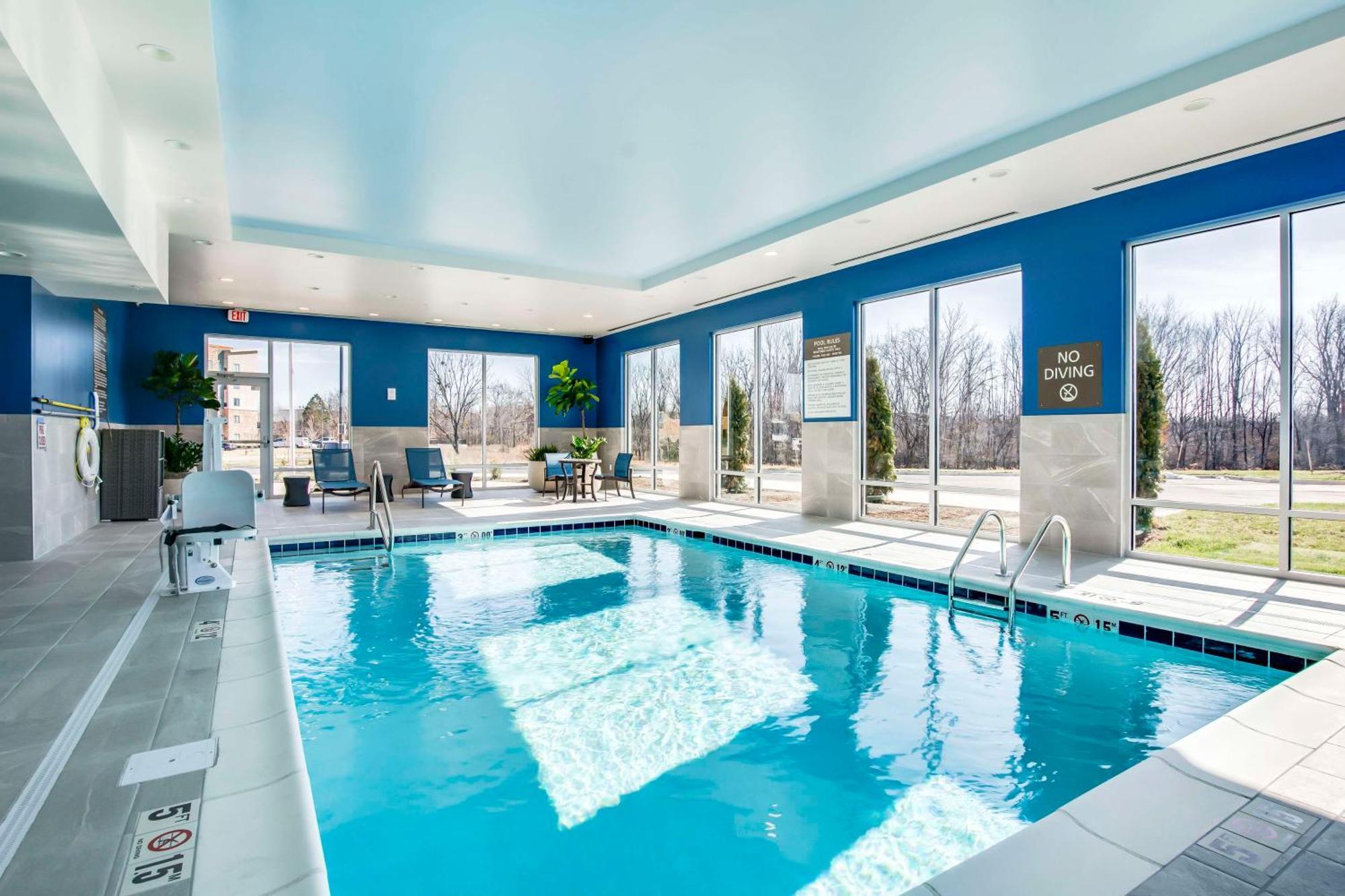 Hampton Inn & Suites By Hilton Louisville East Oxmoor المظهر الخارجي الصورة